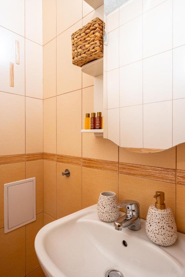Premium Comfy 2Bdr Apt - Free Parking - Fast Wi-Fi Sofia Extérieur photo