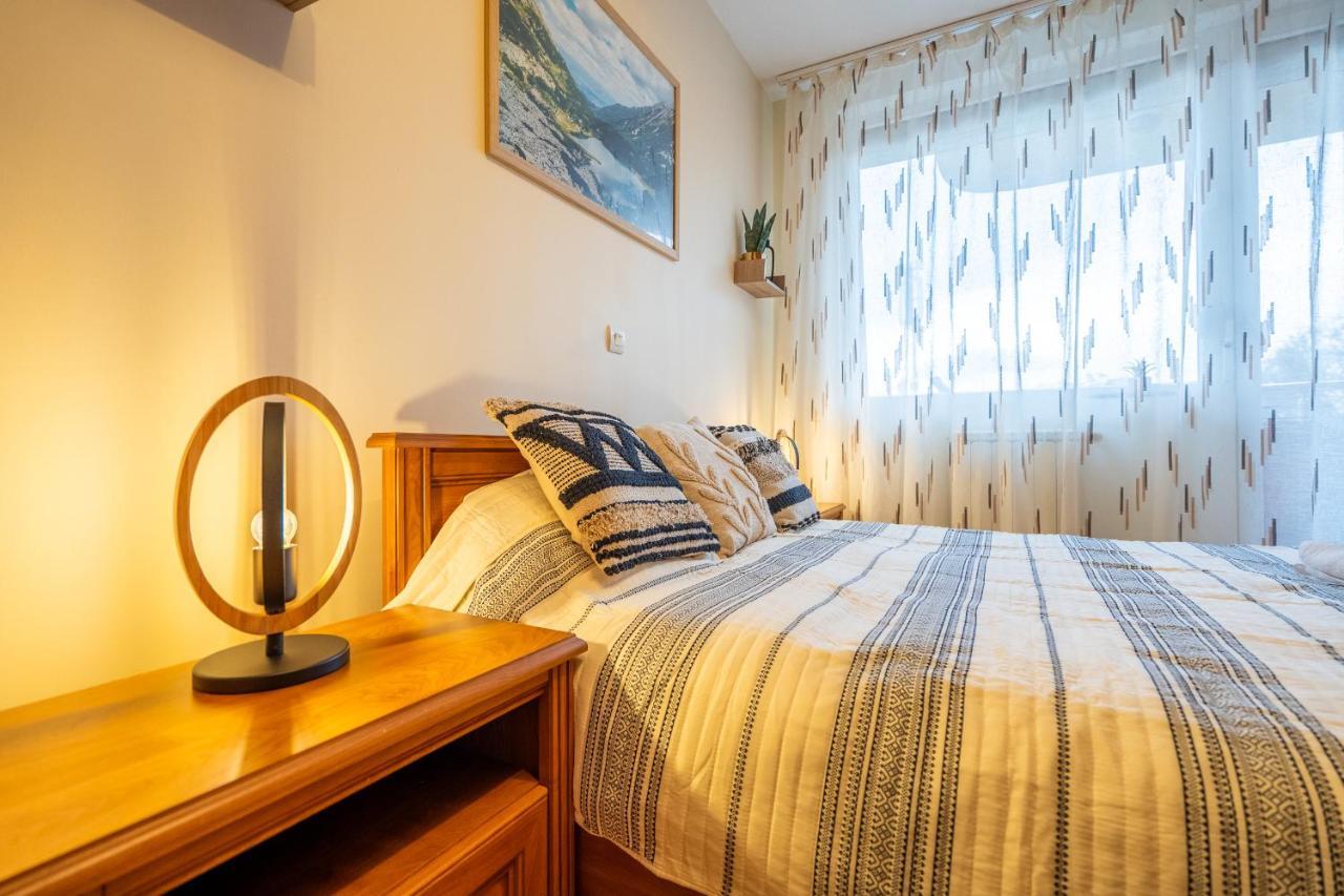 Premium Comfy 2Bdr Apt - Free Parking - Fast Wi-Fi Sofia Extérieur photo
