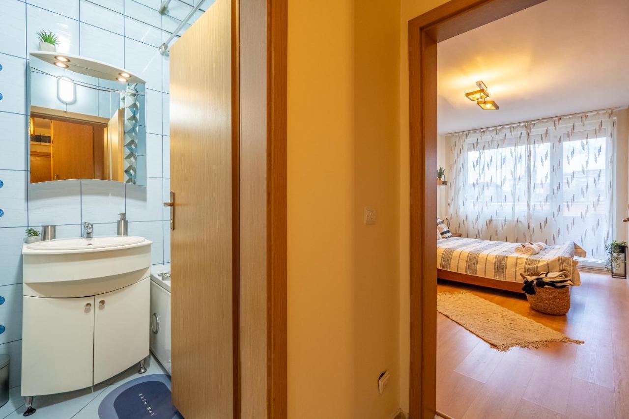 Premium Comfy 2Bdr Apt - Free Parking - Fast Wi-Fi Sofia Extérieur photo