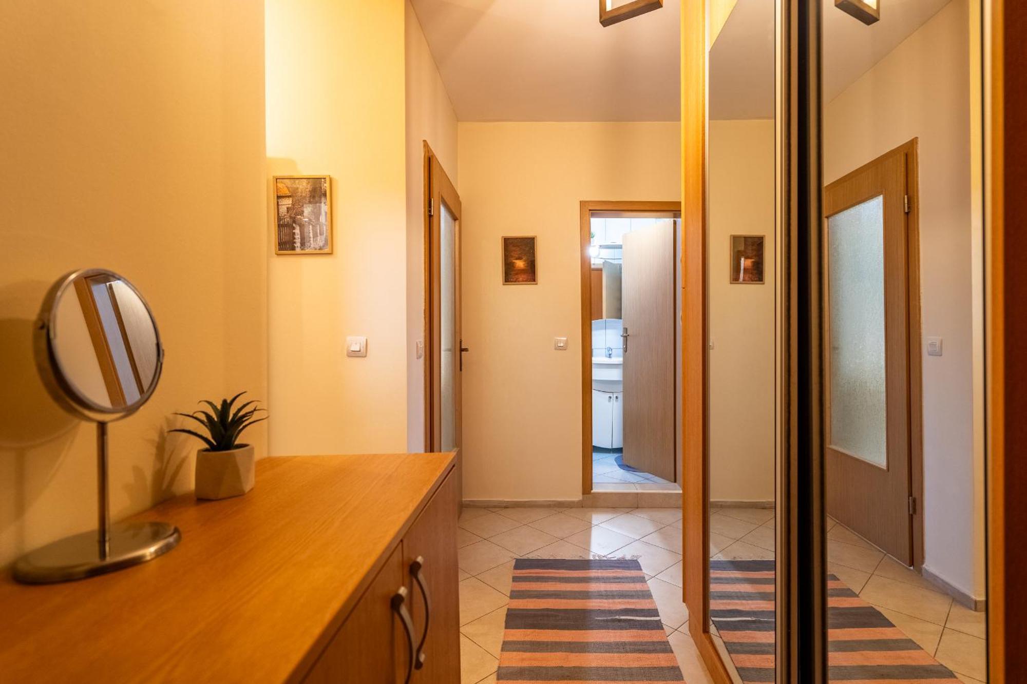 Premium Comfy 2Bdr Apt - Free Parking - Fast Wi-Fi Sofia Extérieur photo