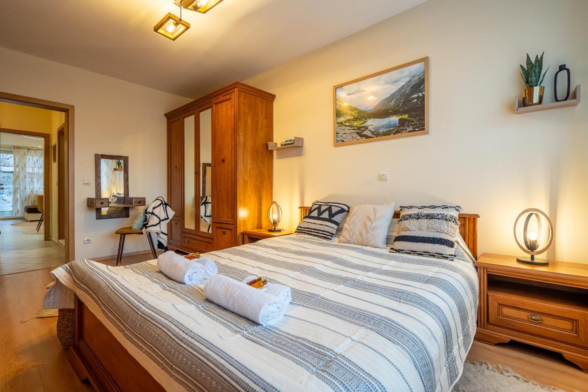Premium Comfy 2Bdr Apt - Free Parking - Fast Wi-Fi Sofia Extérieur photo