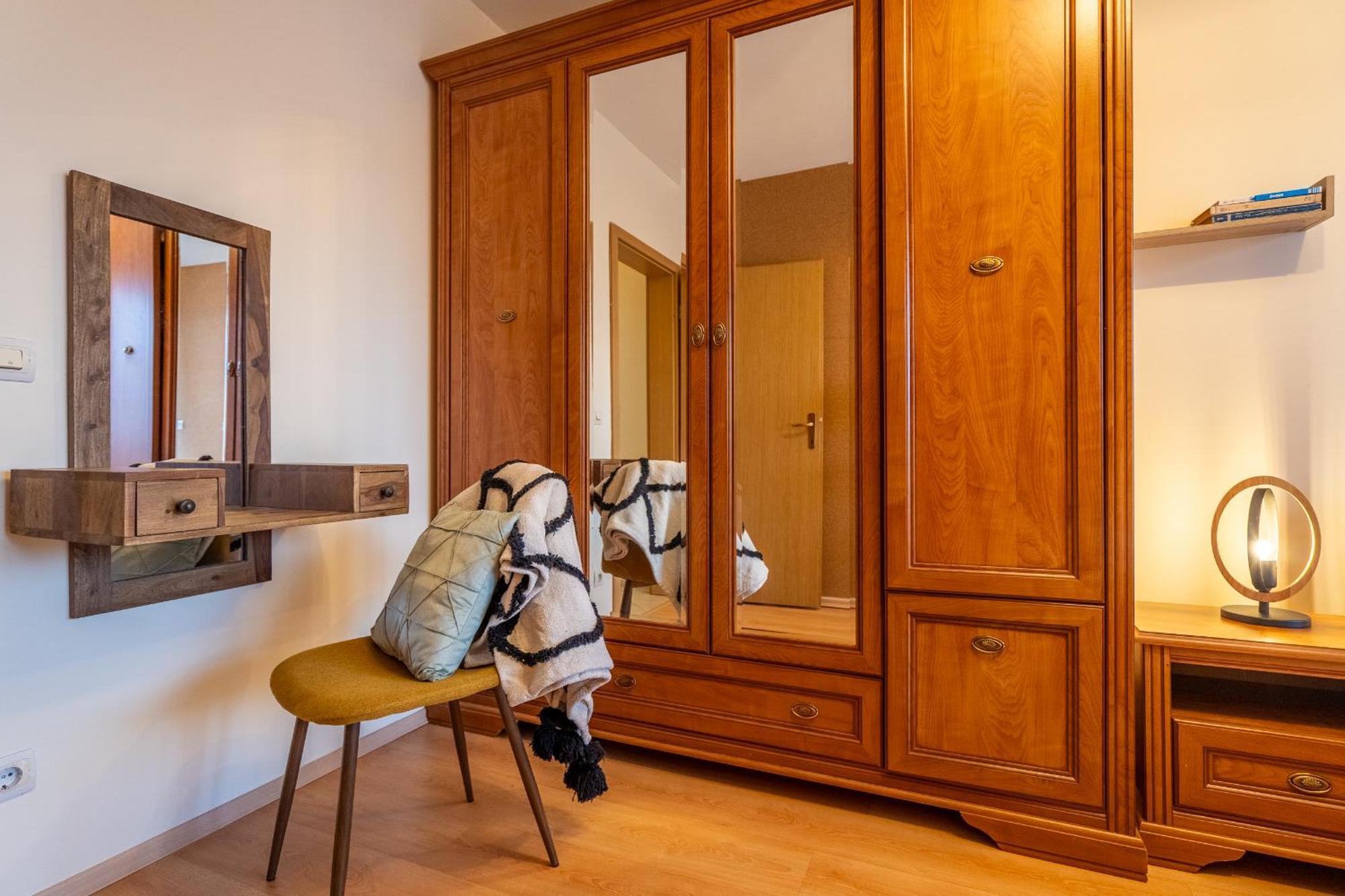 Premium Comfy 2Bdr Apt - Free Parking - Fast Wi-Fi Sofia Extérieur photo